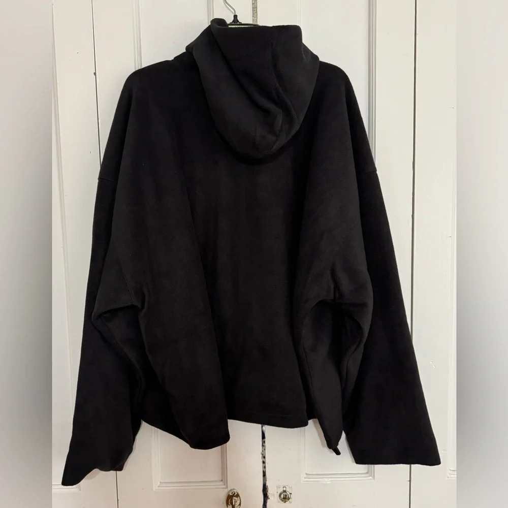 Yeezy Gap Engineered by Balenciaga Polar Fleece Padded Hoodie in black - Picture 9 of 11